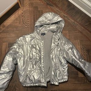 Splendid metallic silver cropped puffer